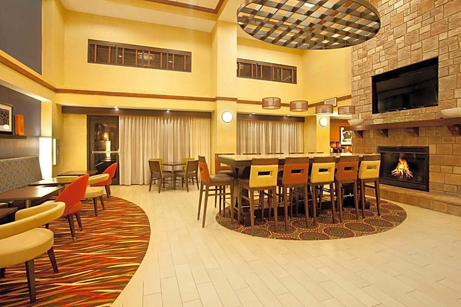 HAMPTON INN & SUITES BY HILTON NASHVILLE-SMYRNA