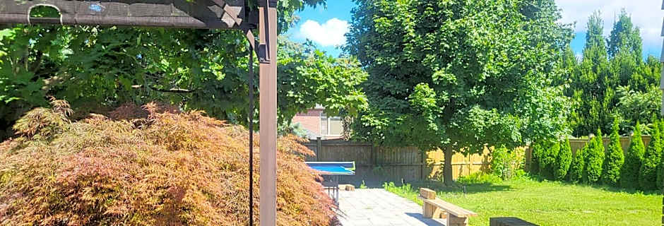 Cozy Home Close to Attractions in Niagara Falls