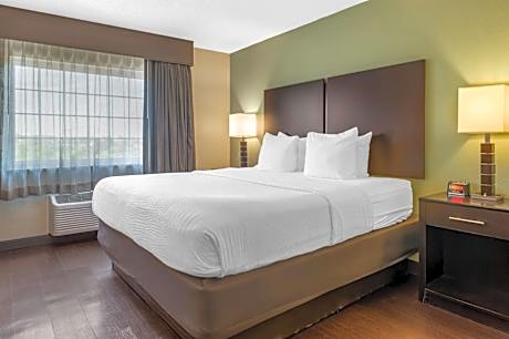 King Suite with Sofa Bed - Non-Smoking