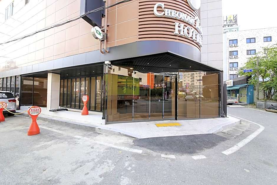 Benikea Cheonan Tourist Hotel