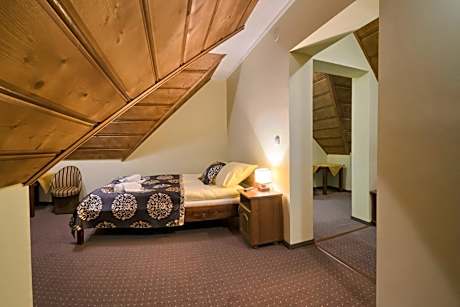 Classic Quadruple Room