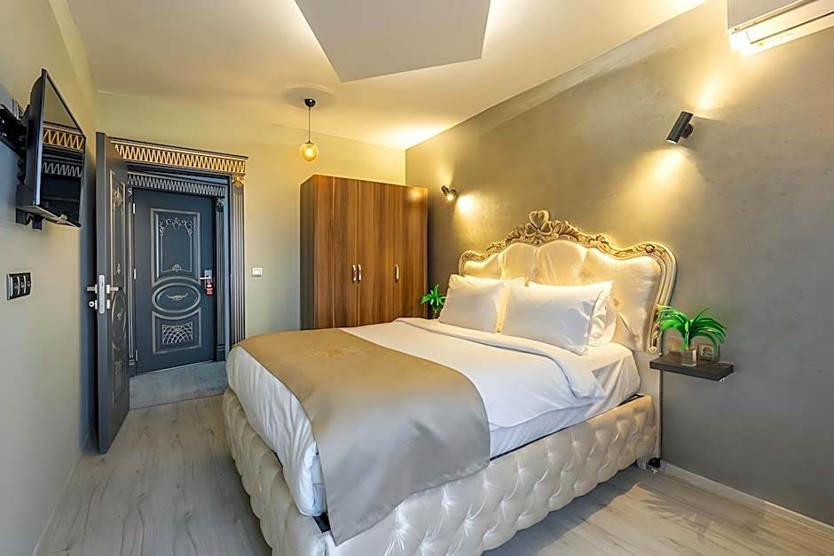 Monezza Hotel