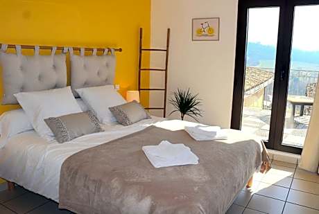 Queen Room with Balcony