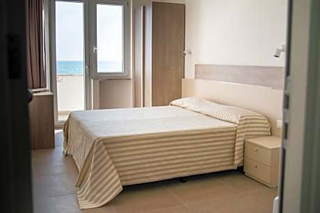 Double Room with Balcony and Sea View