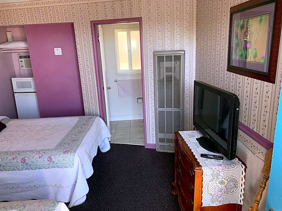 Sugarloaf Mountain Motel