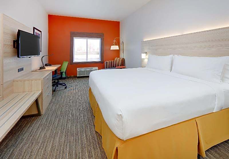 Holiday Inn Express & Suites Burleson/Ft. Worth By IHG