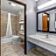 Rodeway Inn Delmont