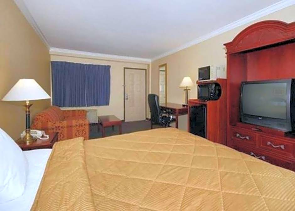 Quality Inn Near City Of Hope