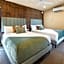 Ashmore Palms Holiday Village