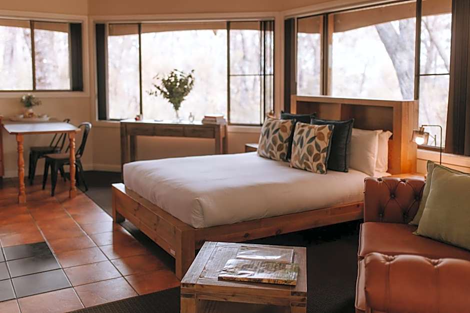 Federation Gardens & Possums Hideaway