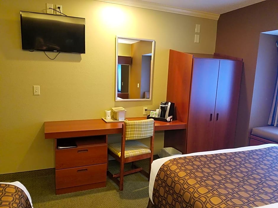 Microtel Inn & Suites Dover by Wyndham