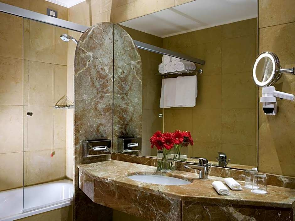 Mercure Roma West