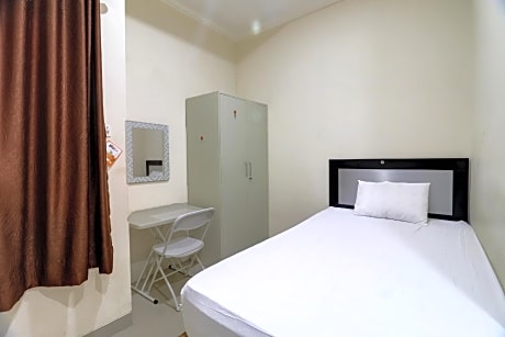 OYO Life 92707 D-akomiba Residence