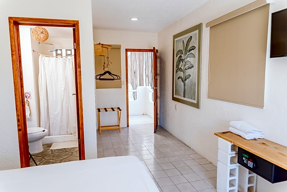 Ahava Hotel