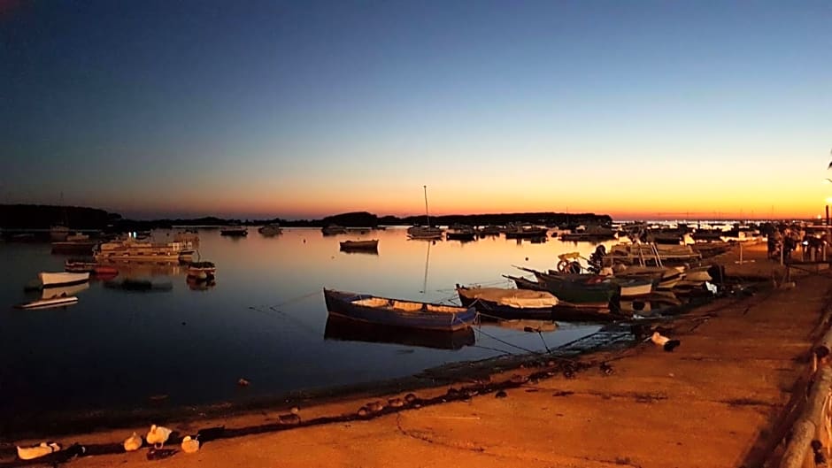 Blu Salentino b&b con Parcheggio Privato Gratuito