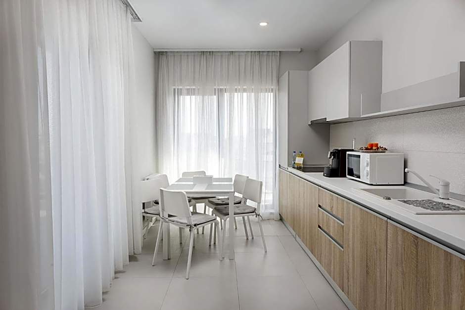 Athina Suites Hotel
