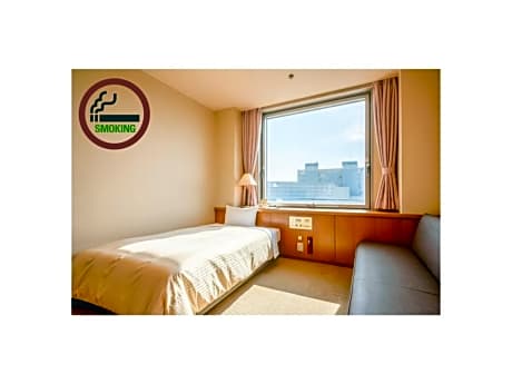 SmokingSingle room
