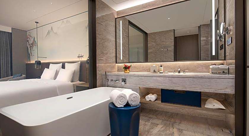 Pullman Huai'an Falcon