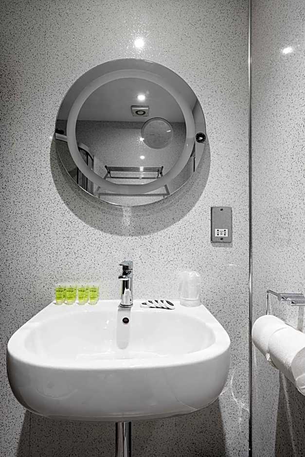 Lancaster Court Hotel