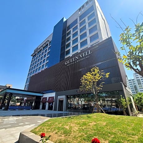 Queen Vell Hotel