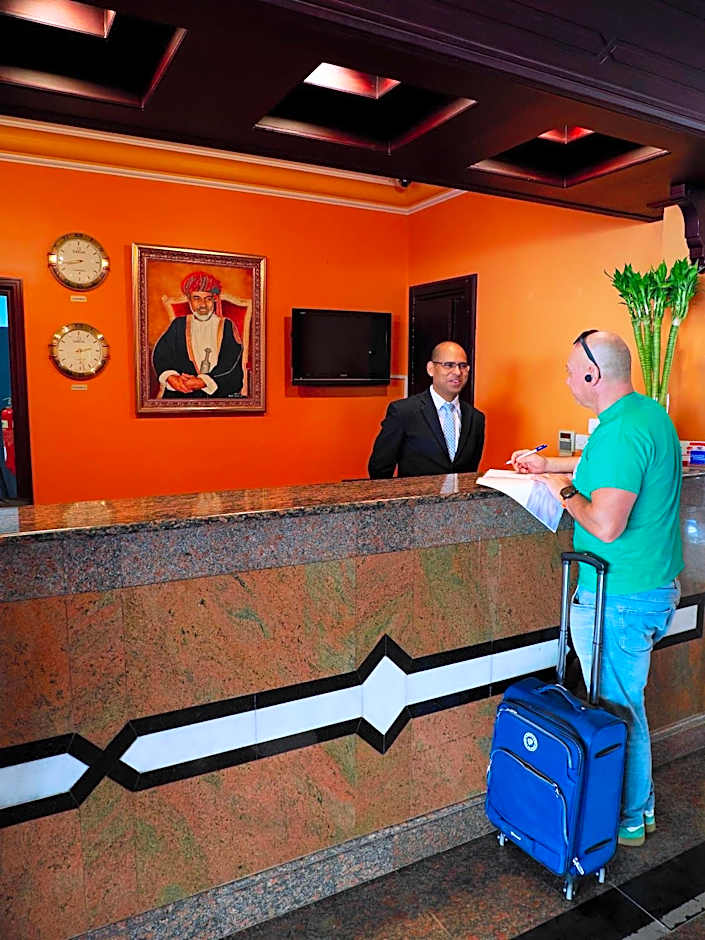 Falaj Daris Hotel