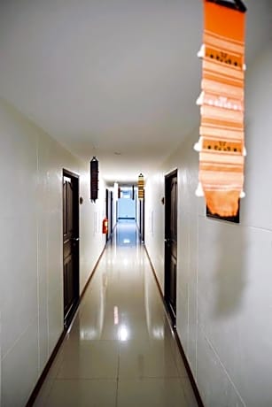 Studio with Mountain View