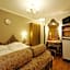 Mango Hotel