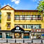 Manhaosi Hotel (Guangzhou Shangxiajiu Pedestrian Street Shamian Scenic Area)