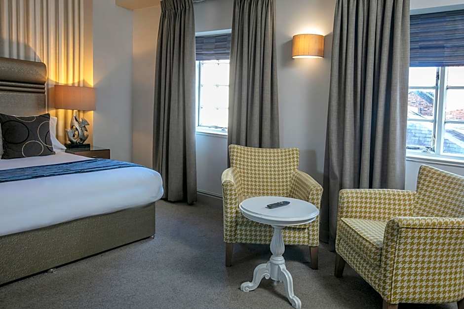 Crabwall Manor Hotel & Spa