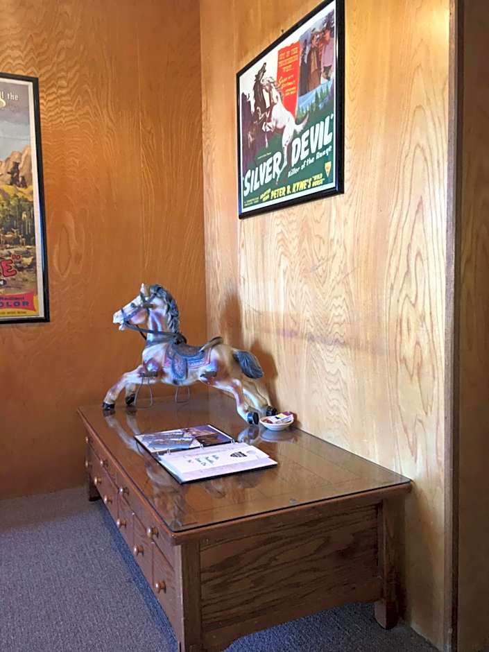 Raton Pass Motor Inn