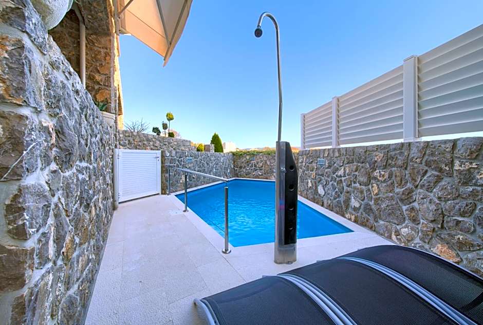 Villa Miracle 1 with heated pool