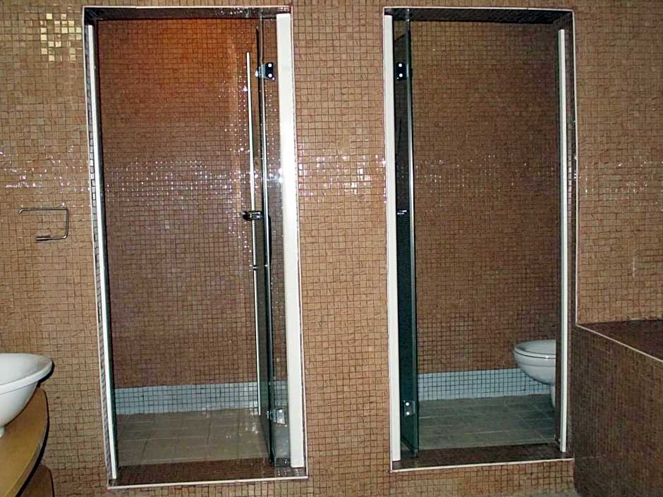 Imperial Royale Hotel