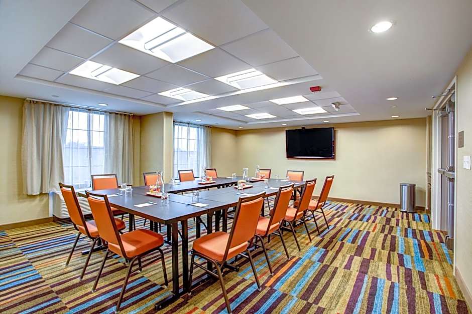 Fairfield Inn & Suites by Marriott Springfield Holyoke