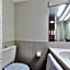 Breakfree North Adelaide