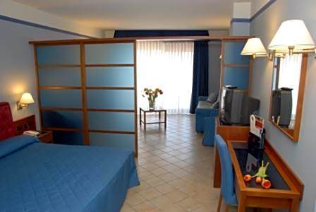 Family Room (4 Adults)