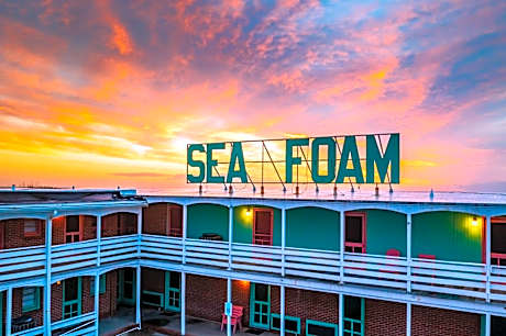 Sea Foam Motel