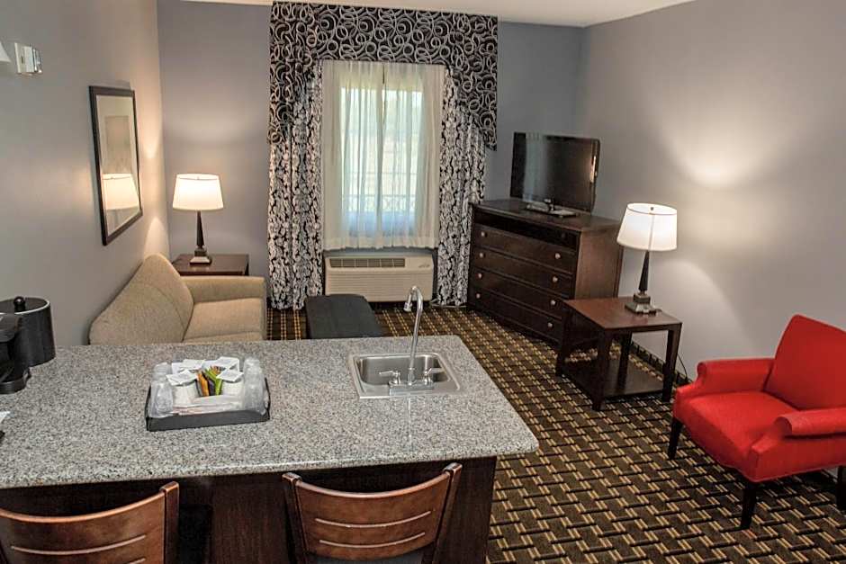 Evangeline Downs Hotel, Ascend Hotel Collection