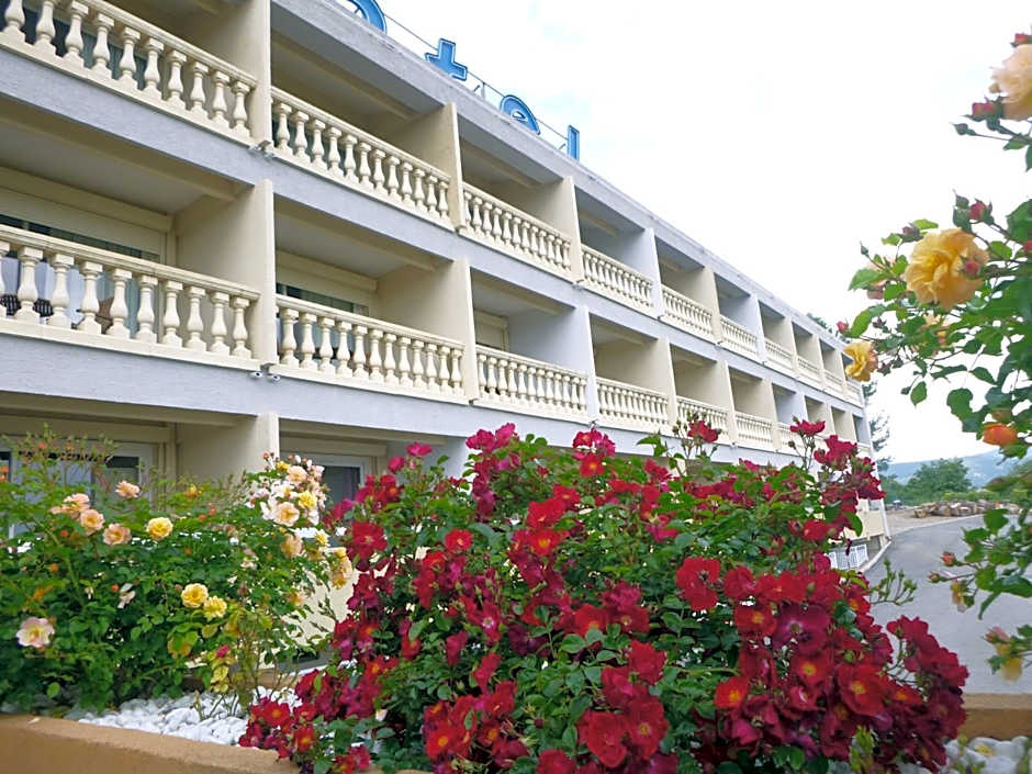 Logis Hotel Le Col De L'ange