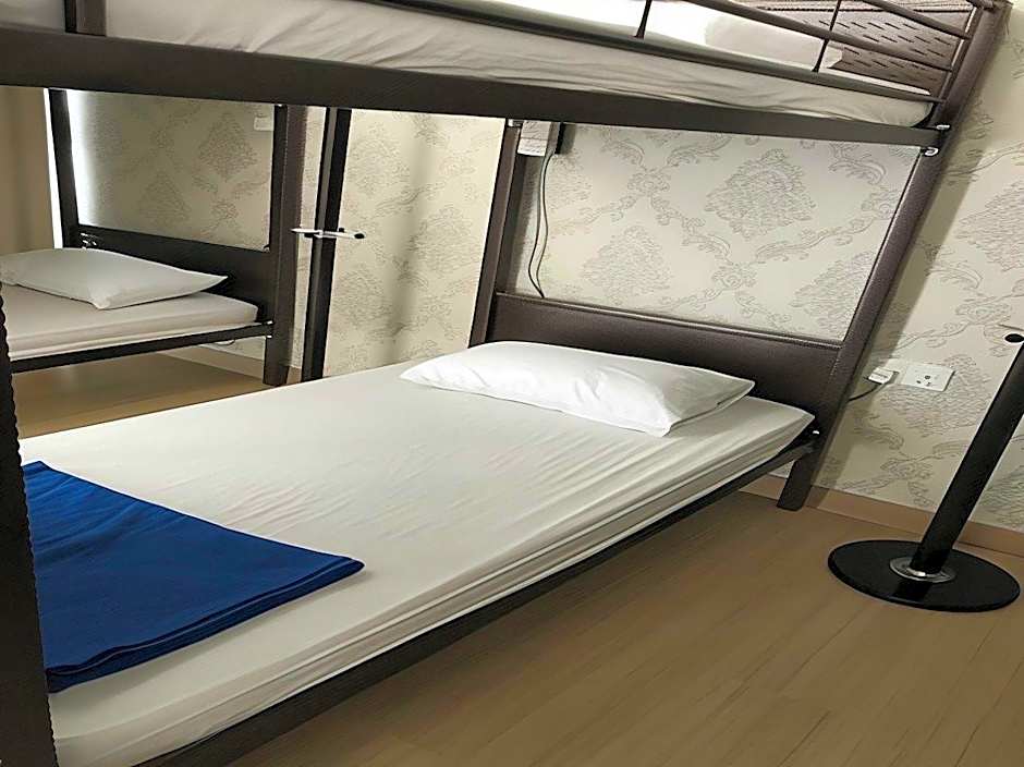 Island Hostel Bayan Lepas