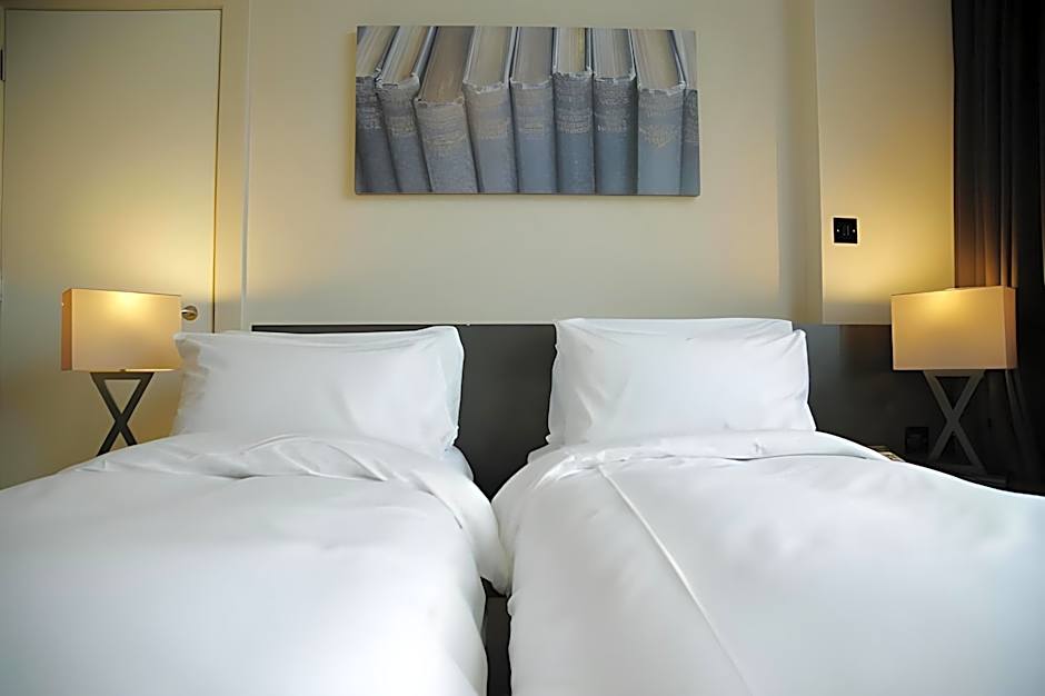 Hotel Xanadu