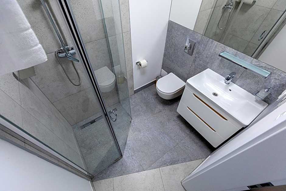 APARTAMENTY przy plaży z basenem z podgrzewaną wodą i mini SPA - Ośrodek Kolonijno-Wczasowy Mewa
