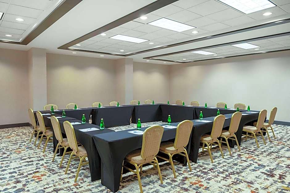 Wyndham Indianapolis Airport