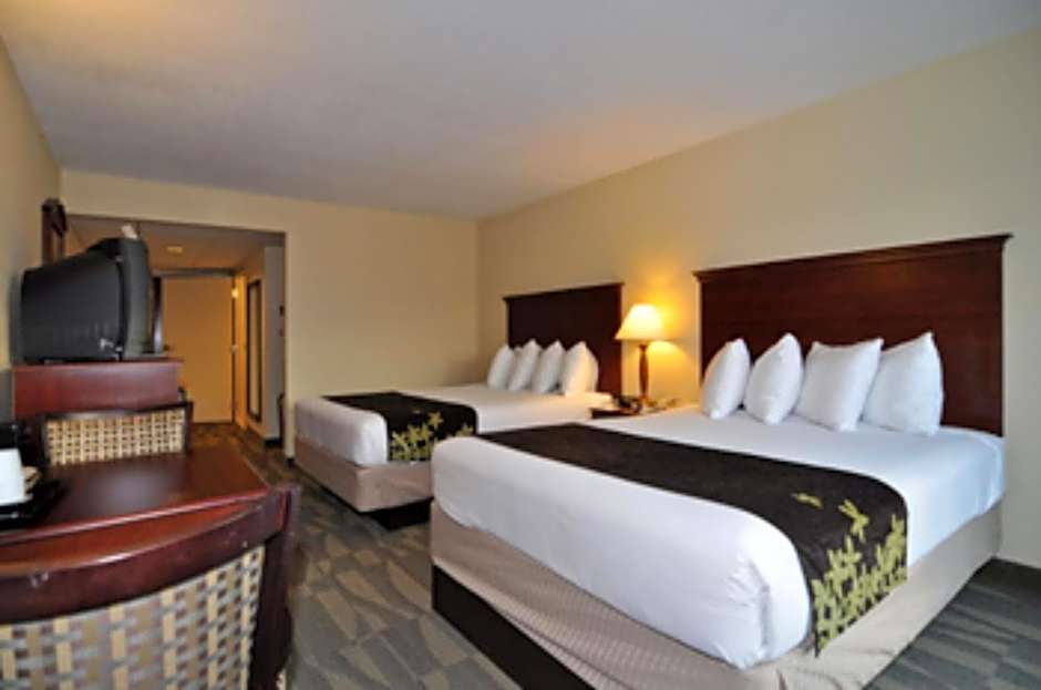 Gold Leaf Hotel of Dewey