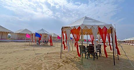 Melody Moon Desert Camp