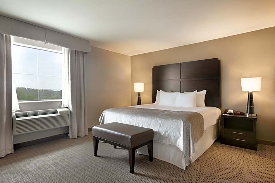 Baymont by Wyndham College Station