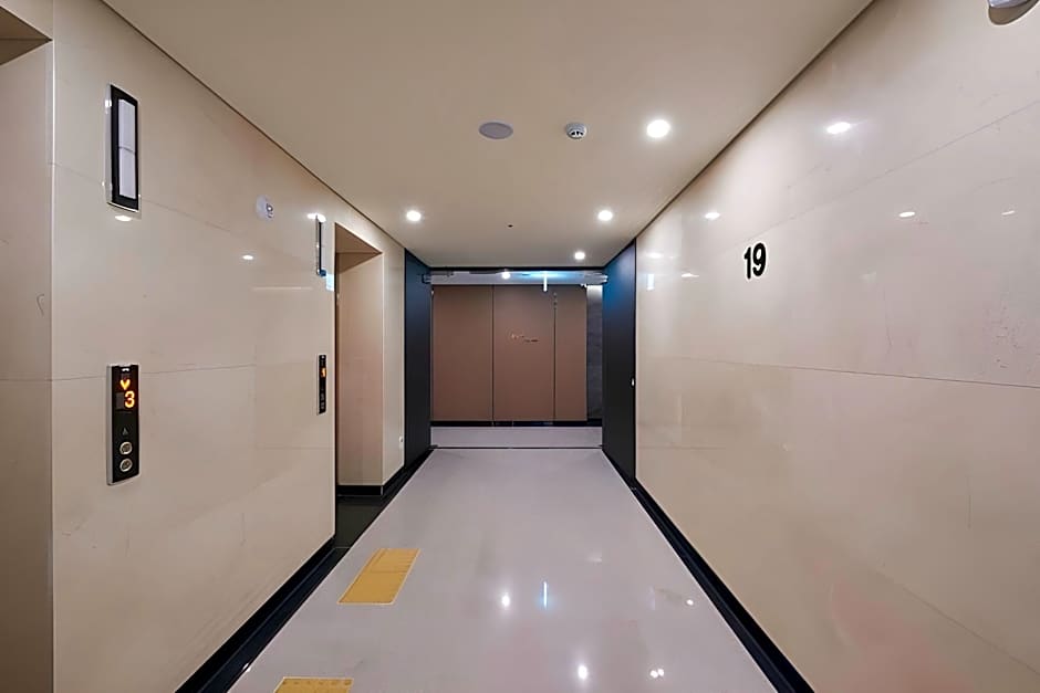 CS Hotel