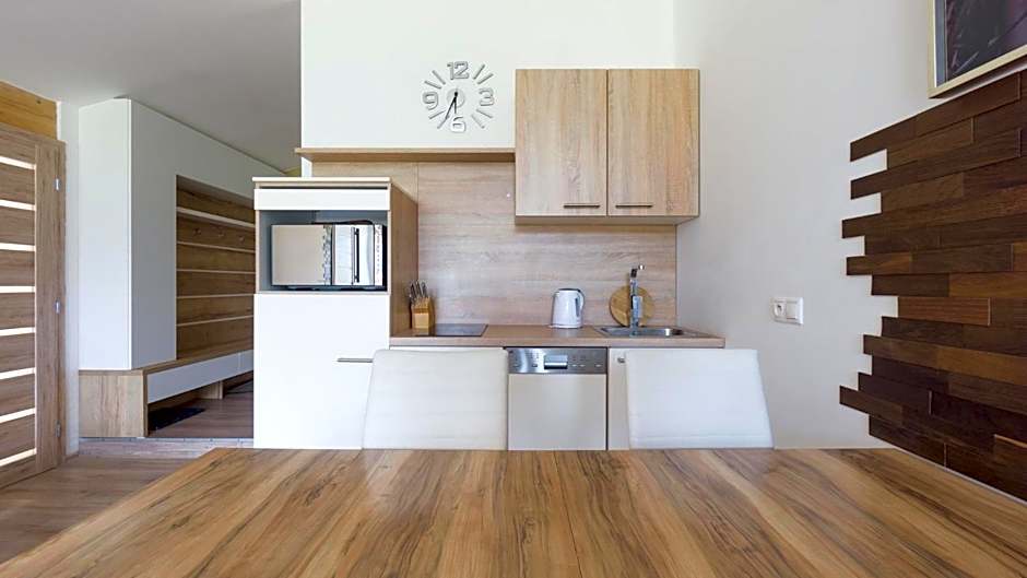 Praga Apartments & Restaurant Zell am See-Kaprun