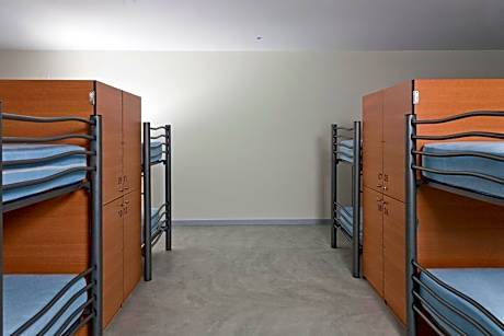 Mixed Dormitory Room