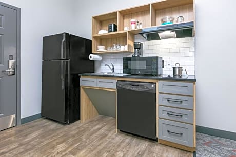 Double Room with Two Double Beds - Communications and Mobility Accessible