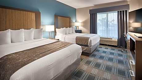 Queen Room with Two Queen Beds - Disability Access